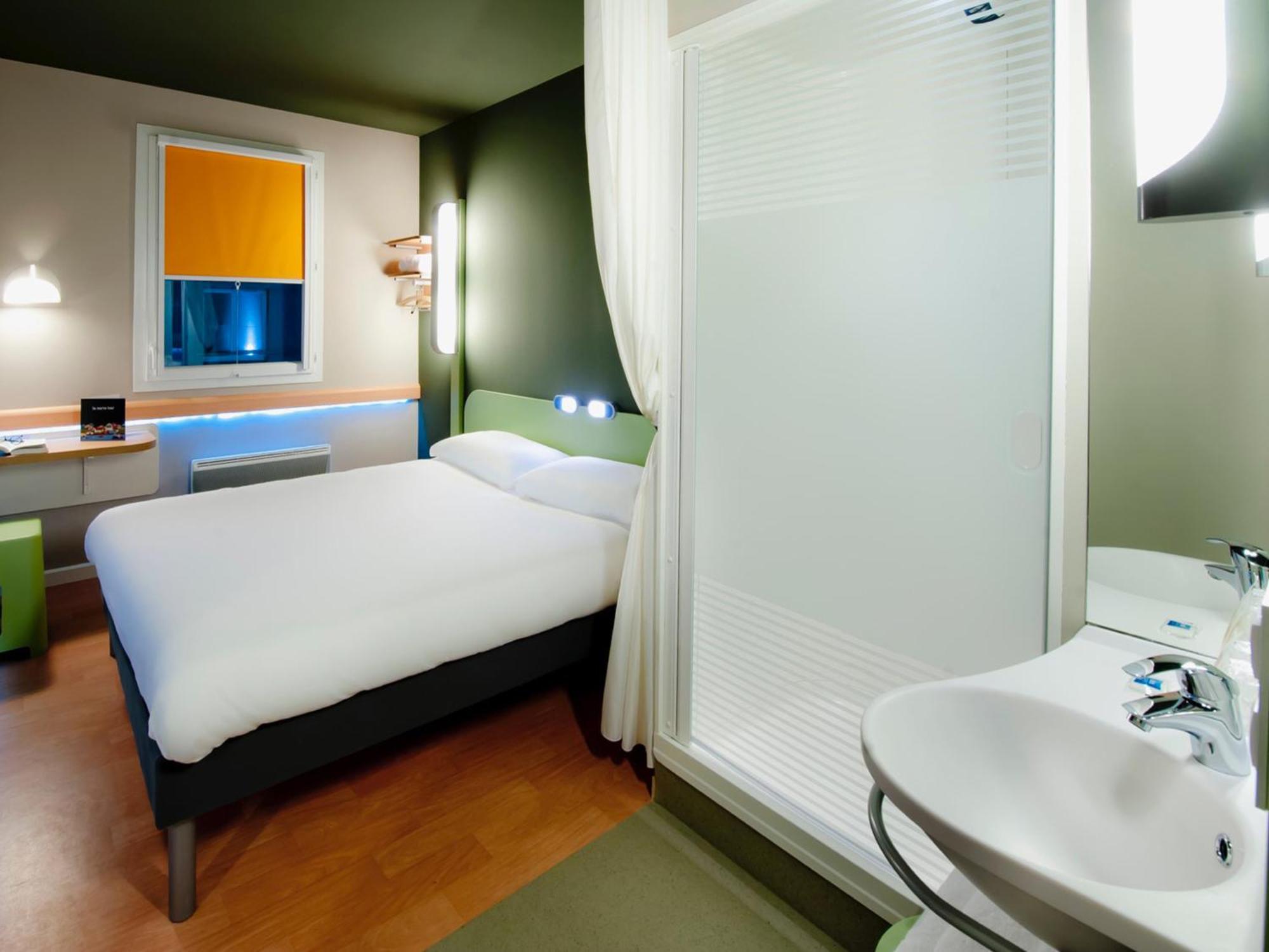 Ibis Budget Brest Centre Port Esterno foto