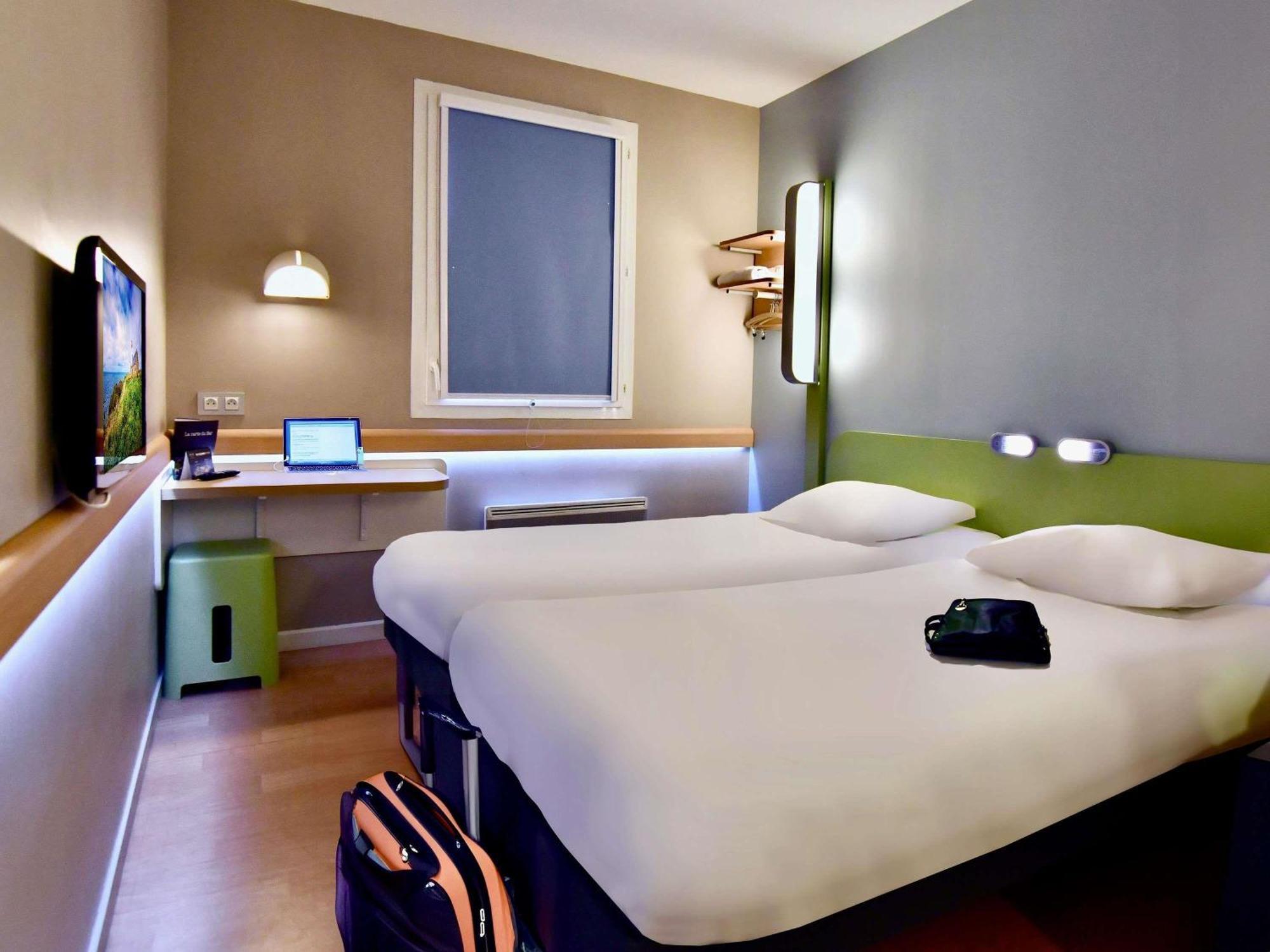 Ibis Budget Brest Centre Port Esterno foto