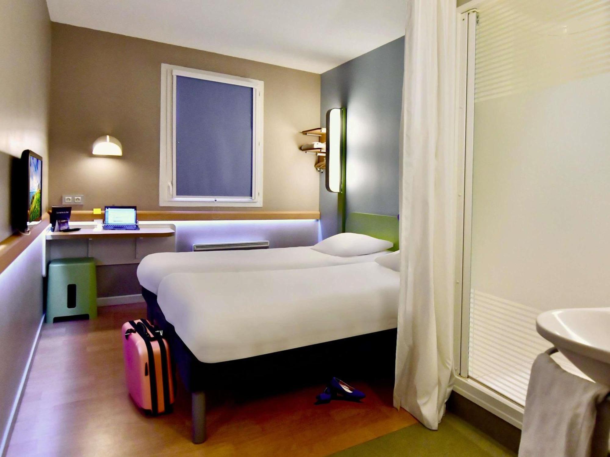 Ibis Budget Brest Centre Port Esterno foto